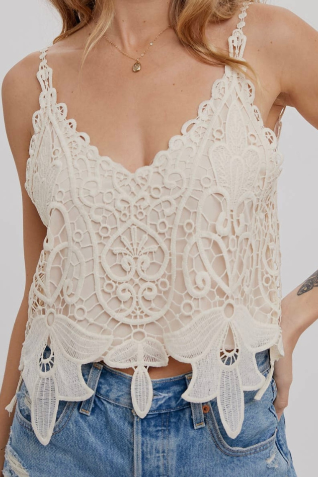 Crochet floral 2024 lace eyelash top