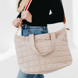 Day Dreamer Quilted Tote Bag: Black