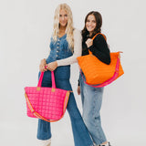 Day Dreamer Quilted Tote Bag: Black